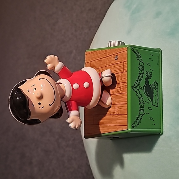 Peanuts Other - Hallmark Peanuts Lucy Christmas Dance Party Figurine w/ Music and Motion Figure